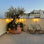Kleos Apartament *
